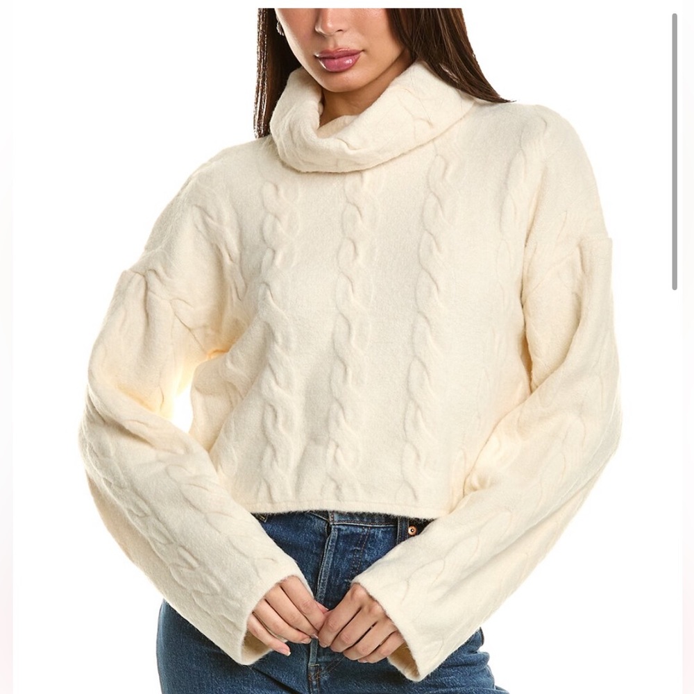 BCBGMAXAZRIA Cable Wool Blend Sweater in Ecru, Size Large